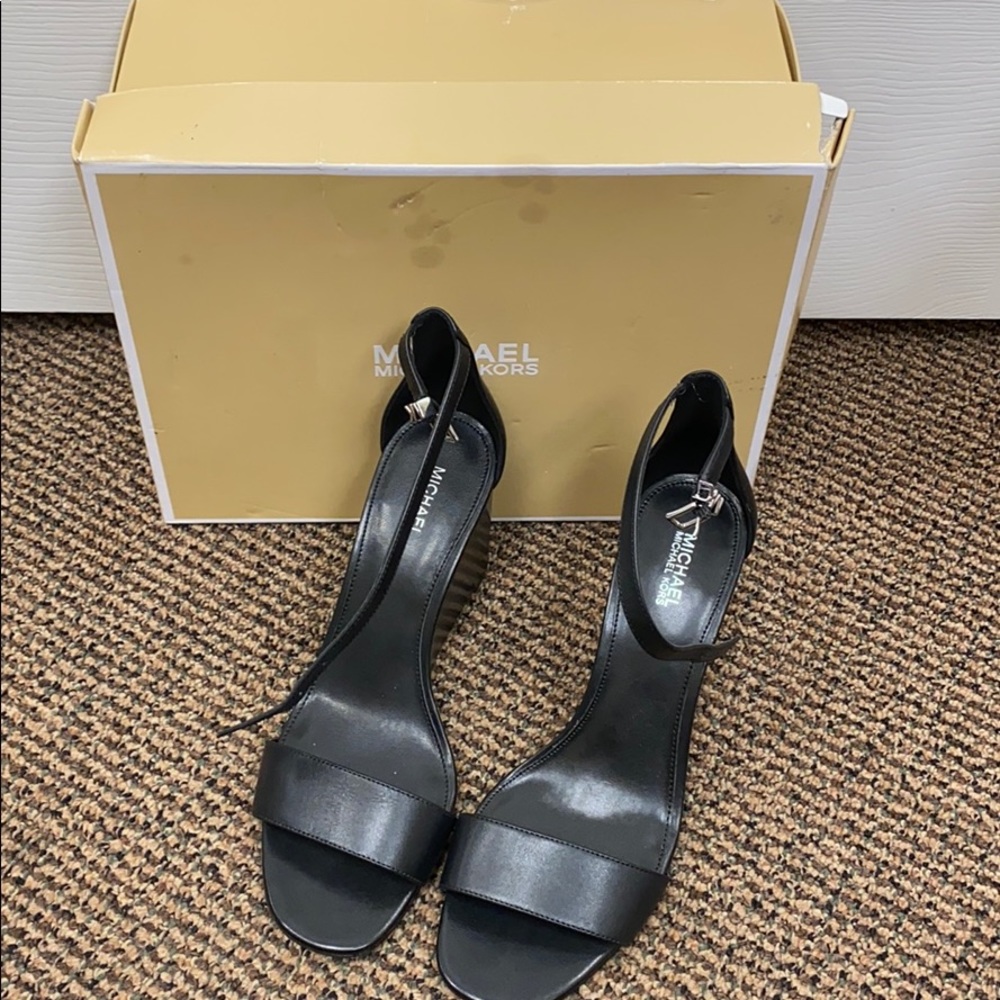 MK Heels